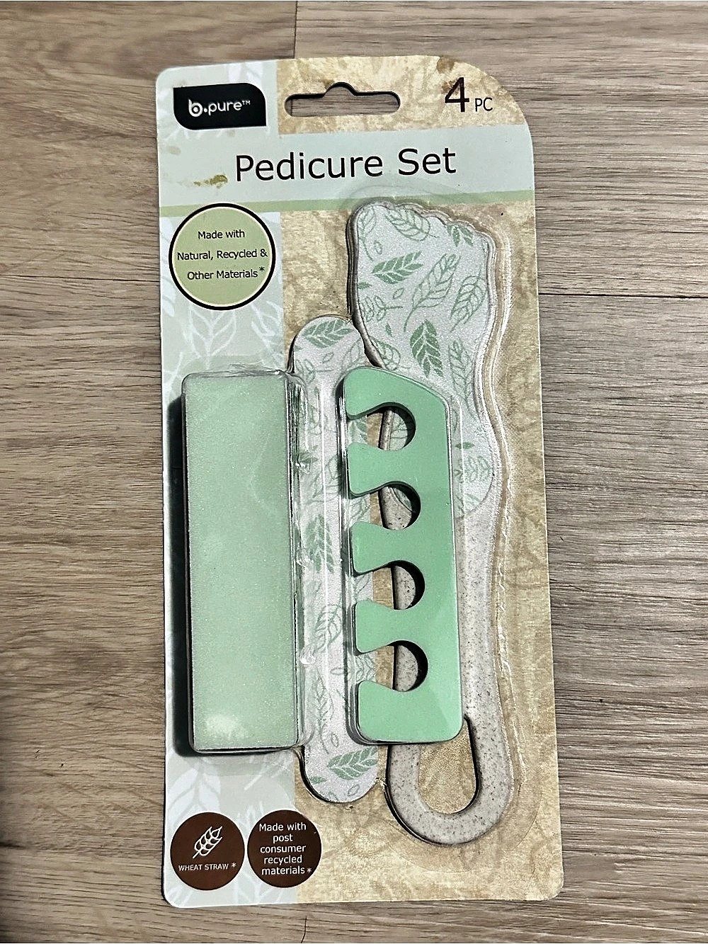 b.pure Pedicure Set in Green NWT